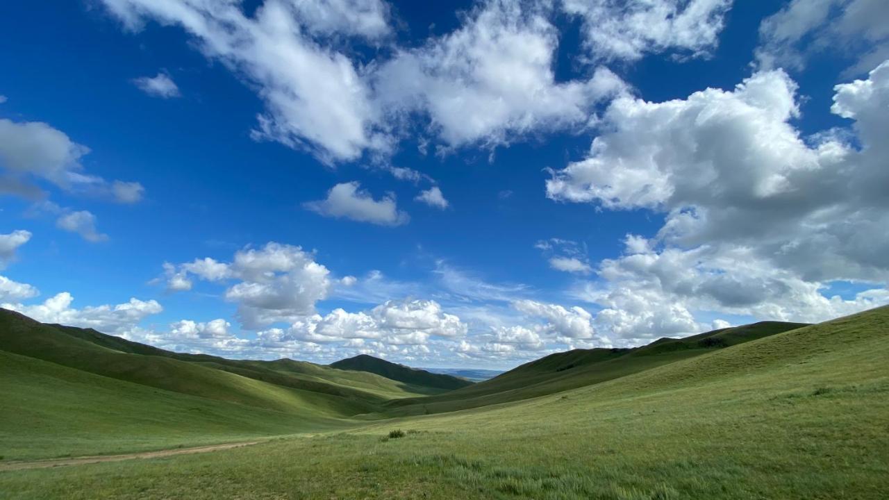 Four Season Hotel Ulaanbaatar Ngoại thất bức ảnh